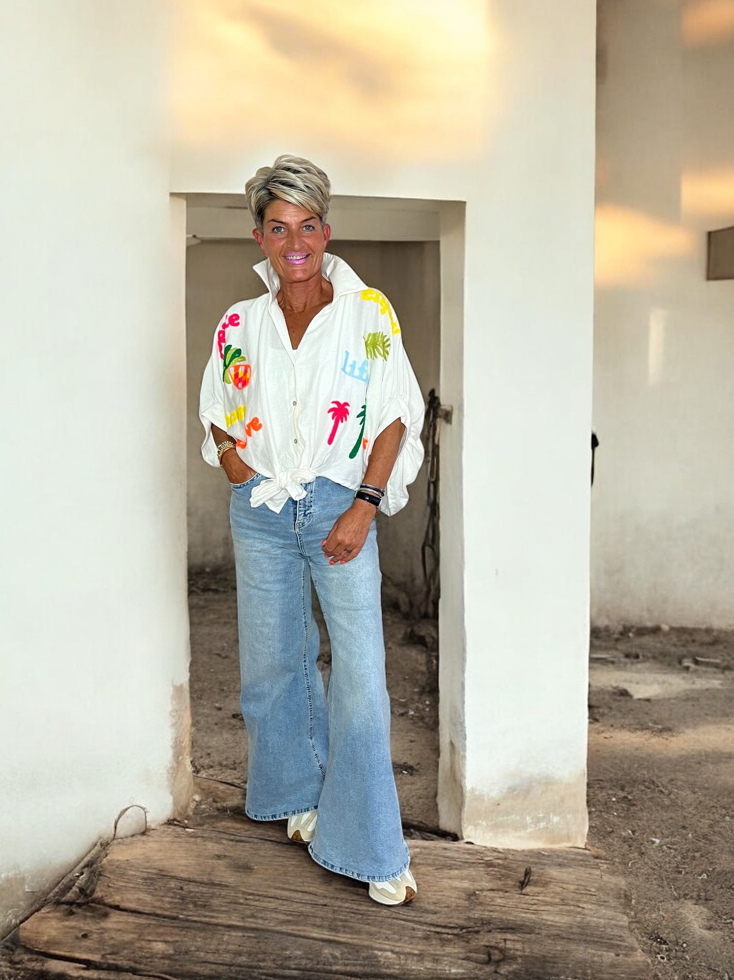 Stoer met stiksels blouse