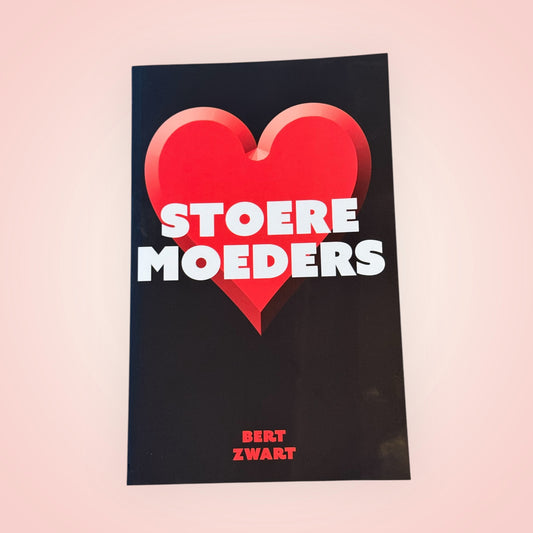 Boek Stoere Moeders